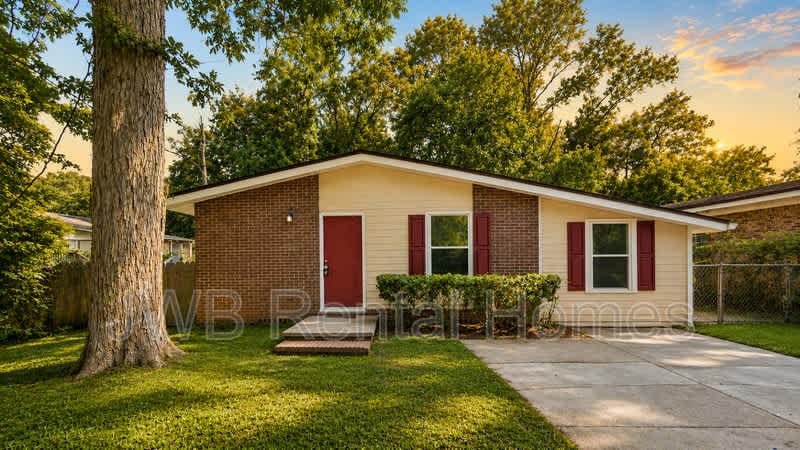 4523 Merrimac Ave – photo 1