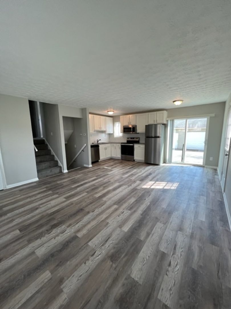 Updated 3 Bedroom 1 Bathroom Home with Garage – photo 2