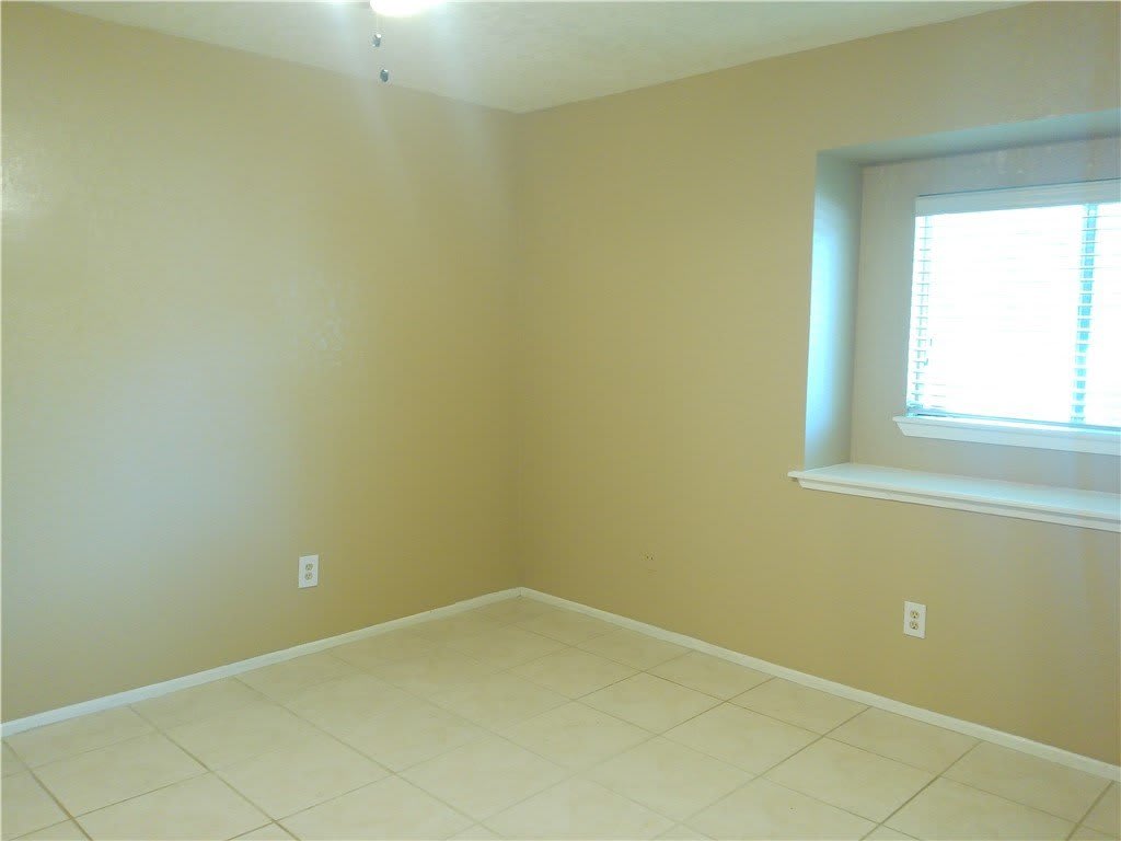 2118 Meadowgrove Drive – photo 5