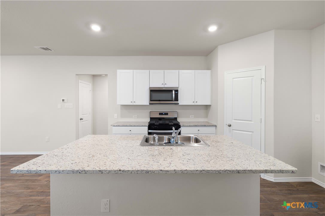 2850 Brogan Creek – photo 4