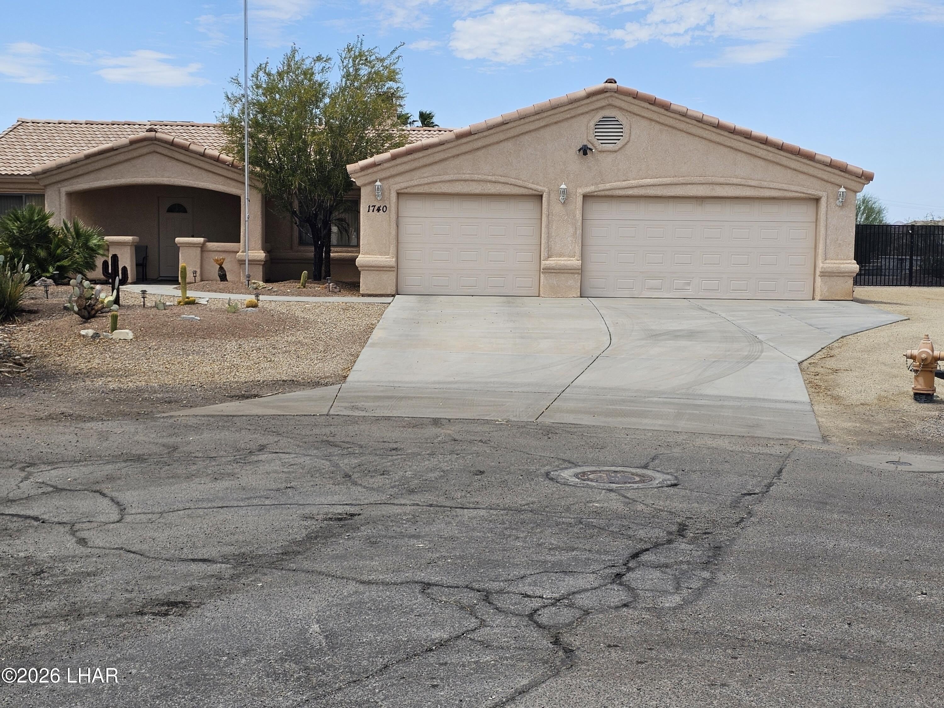 1740 Quartz Ln – photo 1