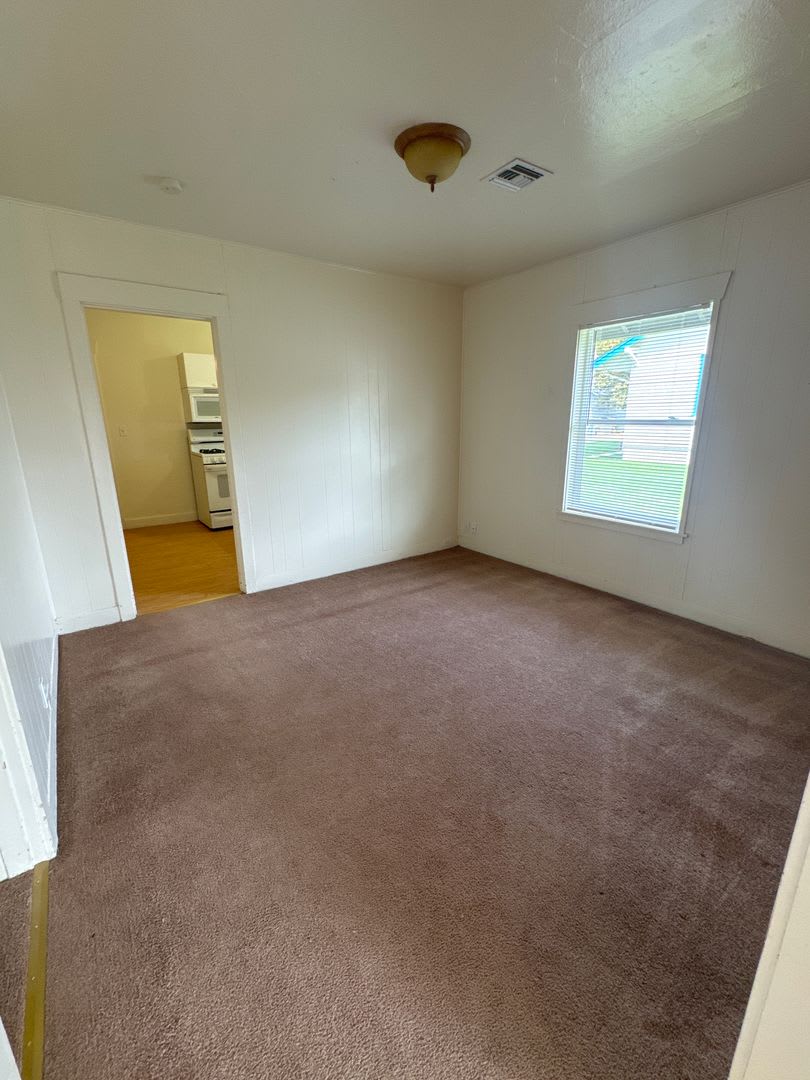 Cozy College Place Home – photo 3