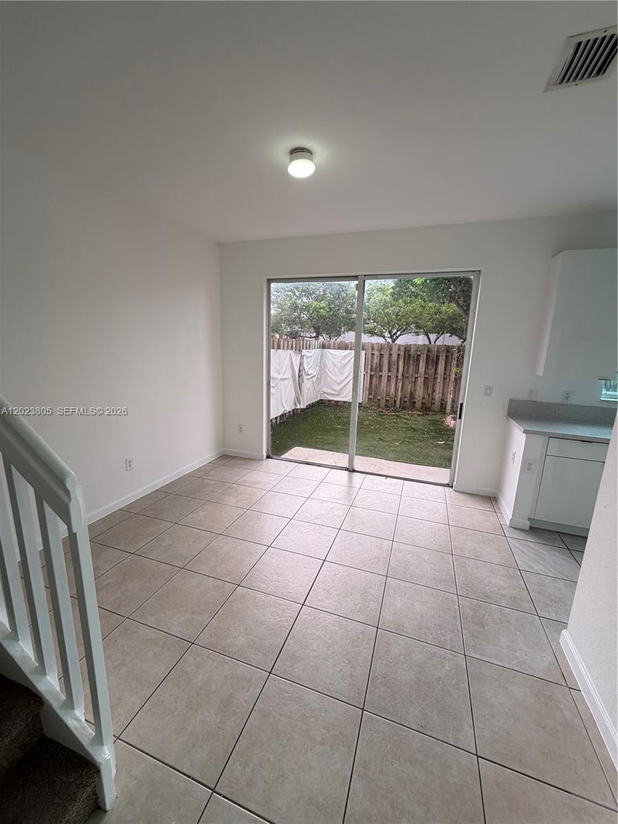 607 Northeast 21st Terrace – photo 3