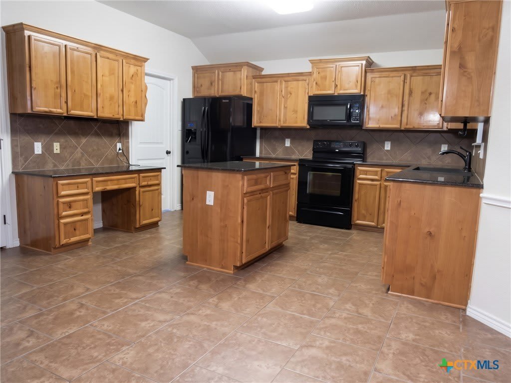 1904 Mike Drive – photo 4