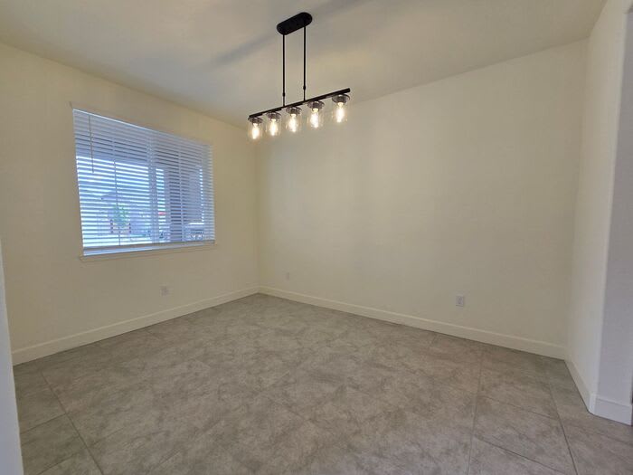 1227 Lonedale Drive – photo 3