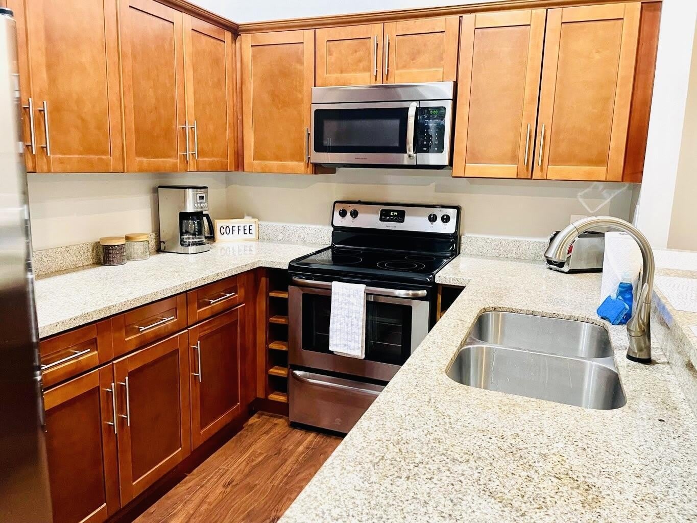 1317 Periwinkle Place – photo 4