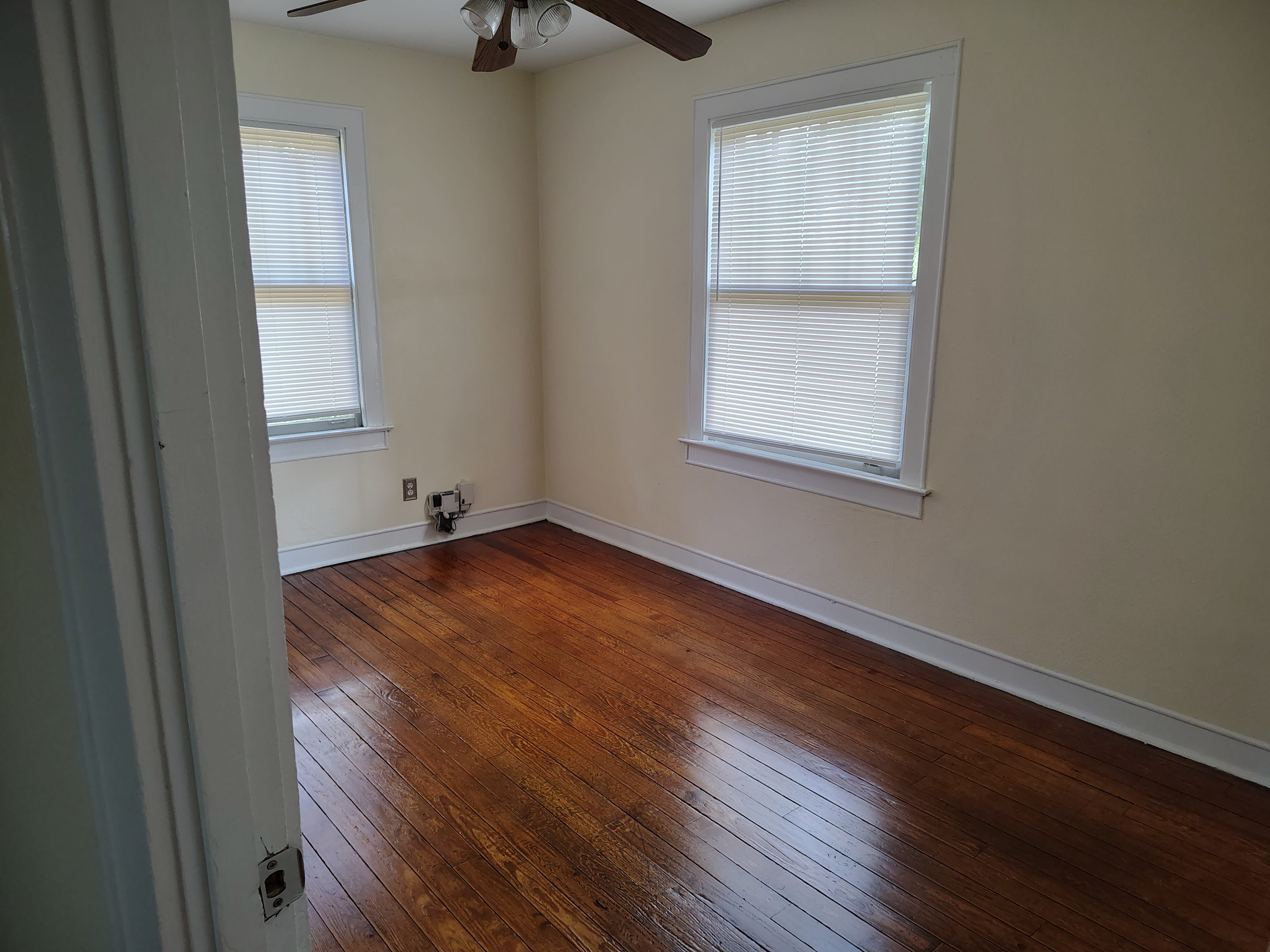 4006 West Kensington Avenue – photo 5