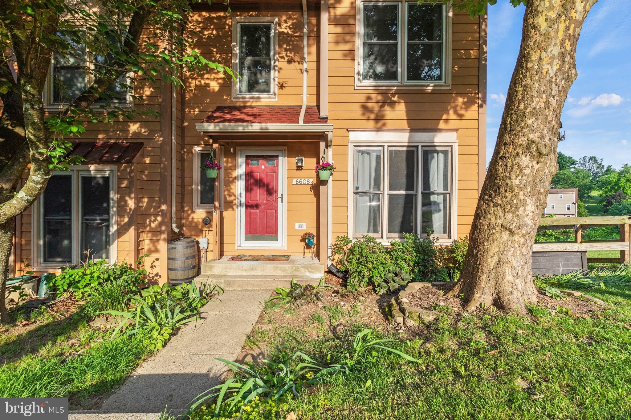 6608 E BEACH Drive – photo 1