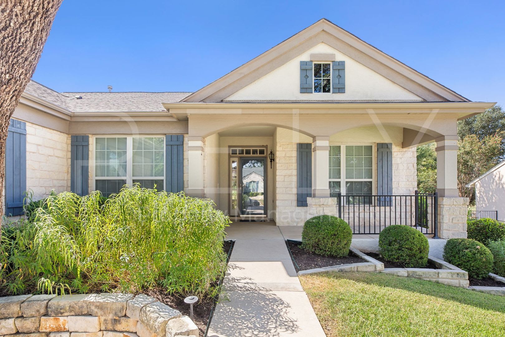808 Armstrong Dr Georgetown, TX 78633 – photo 2