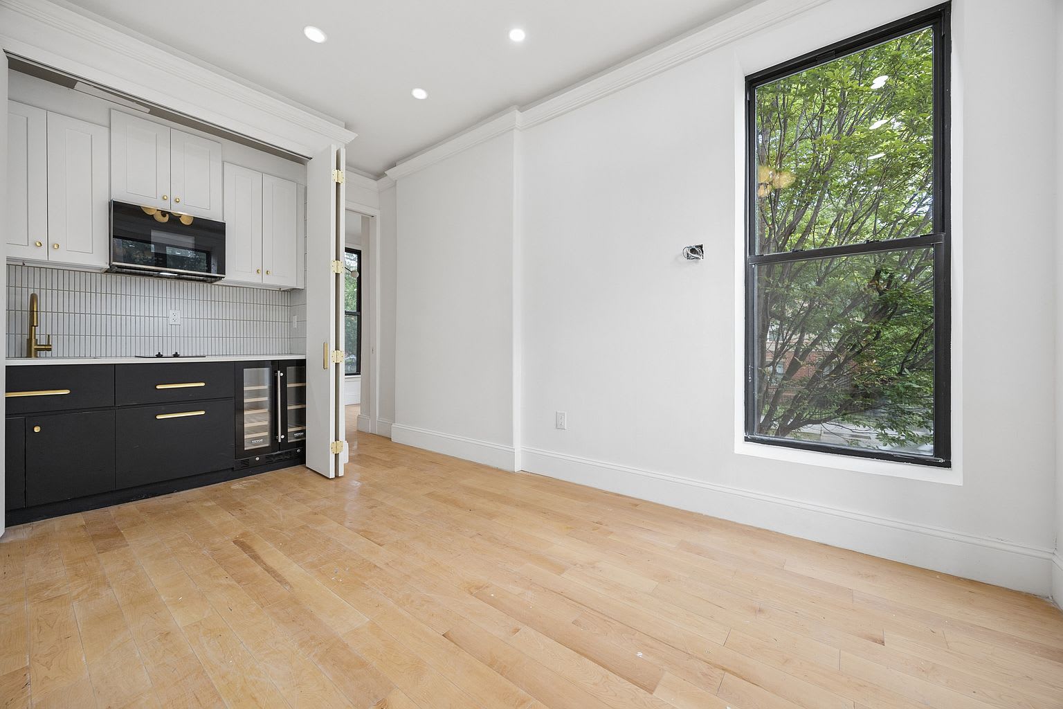663 Greene Ave # 2C – photo 3