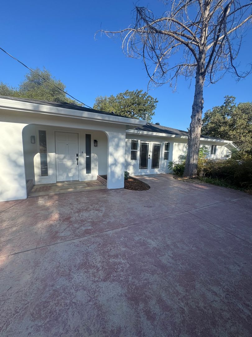 BEAUTIFUL REMODELED 3 BED/1 BATH HOUSE IN SHASTA LAKE **MUST SEE PROPERTY** – photo 2