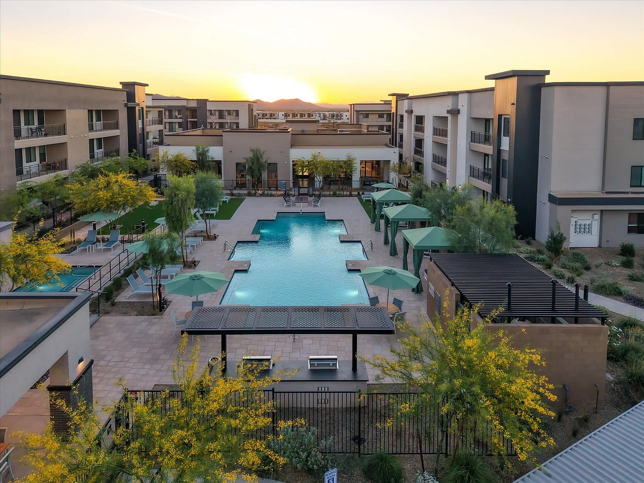 Desert Springs Apartments – photo 3
