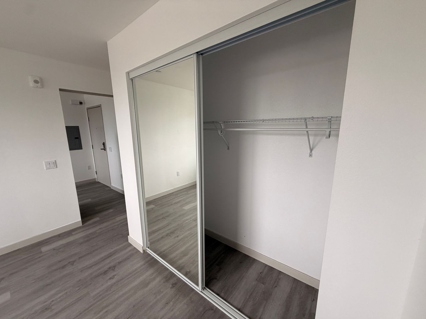 2403 Clyde Ave – photo 3