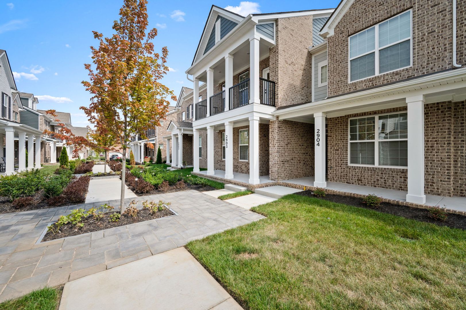Luxury Townhome- Clari Park – photo 2