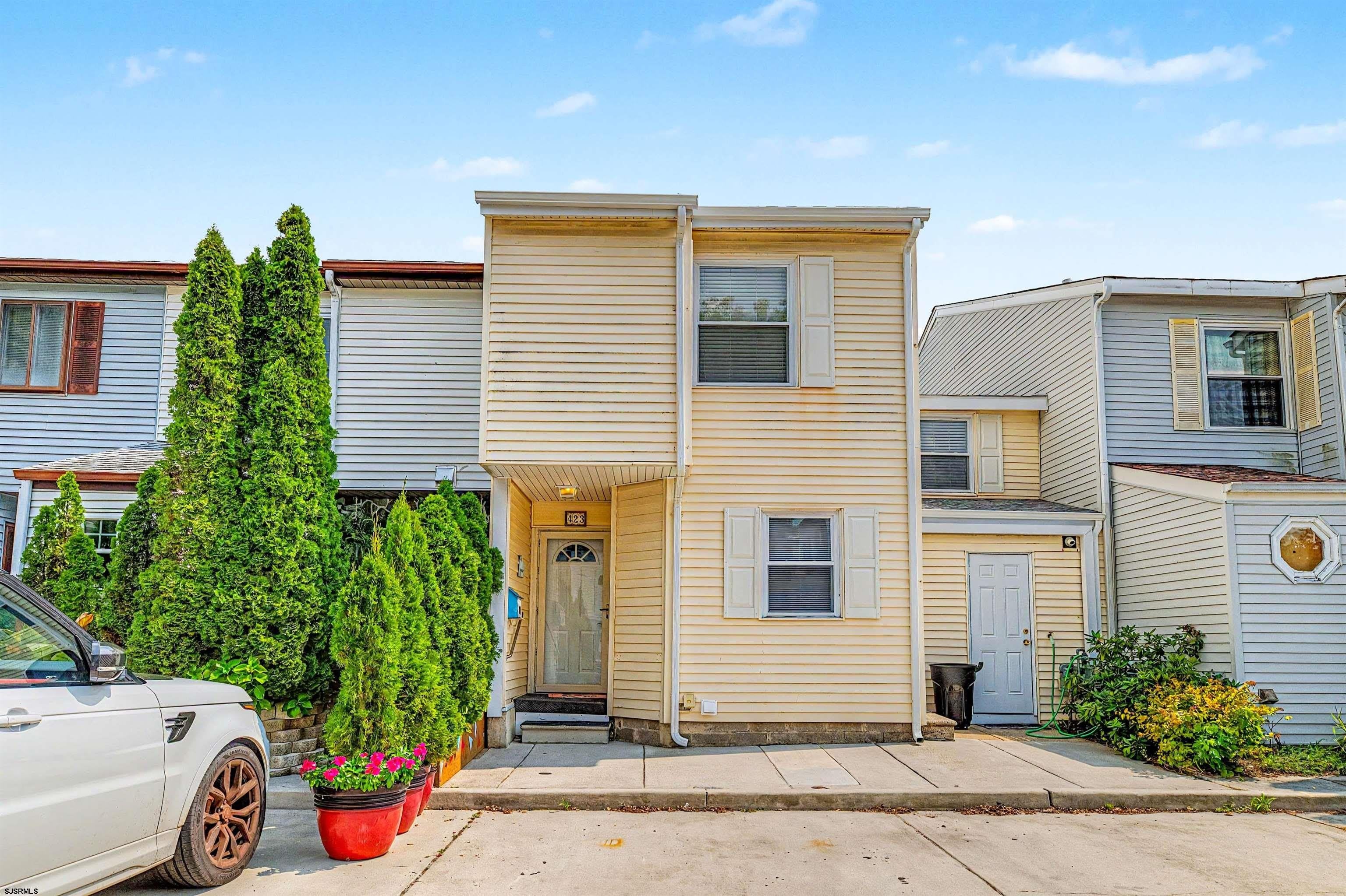 423 Berkshire Ave – photo 1