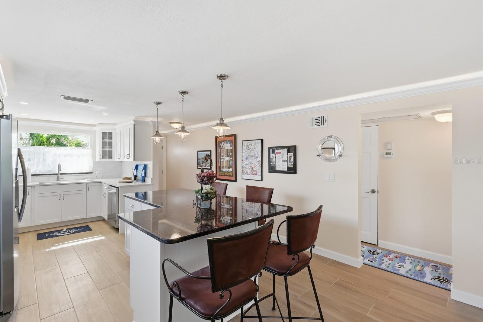 573 SPANISH Drive N – photo 4