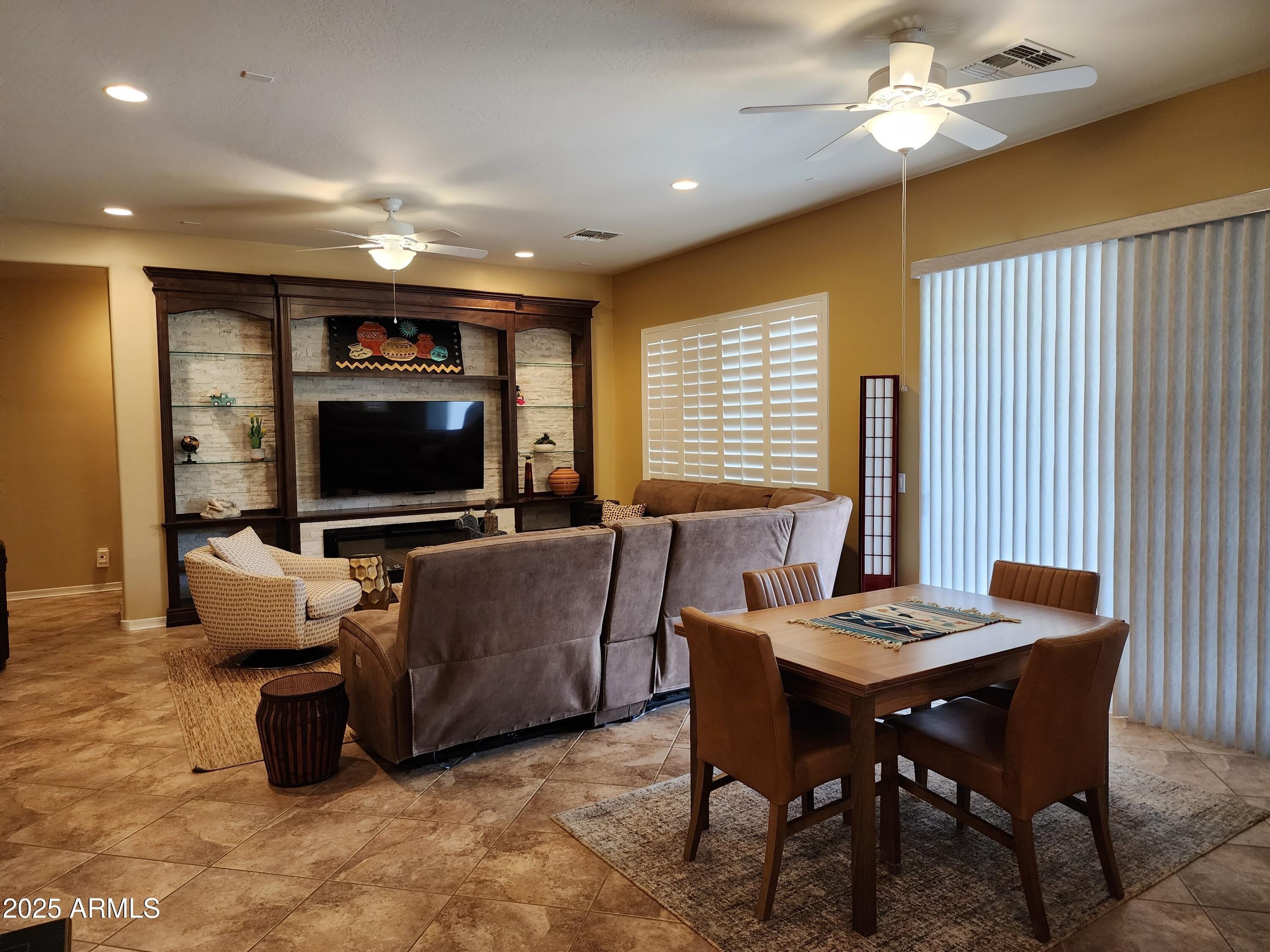 20002 N 269TH Drive – photo 2