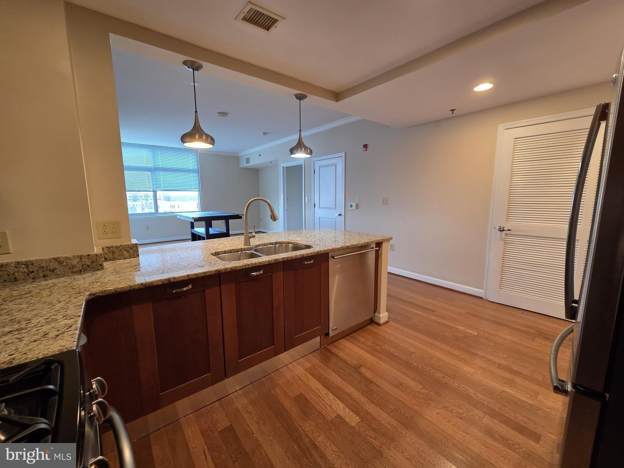 5750 Bou Avenue – photo 4