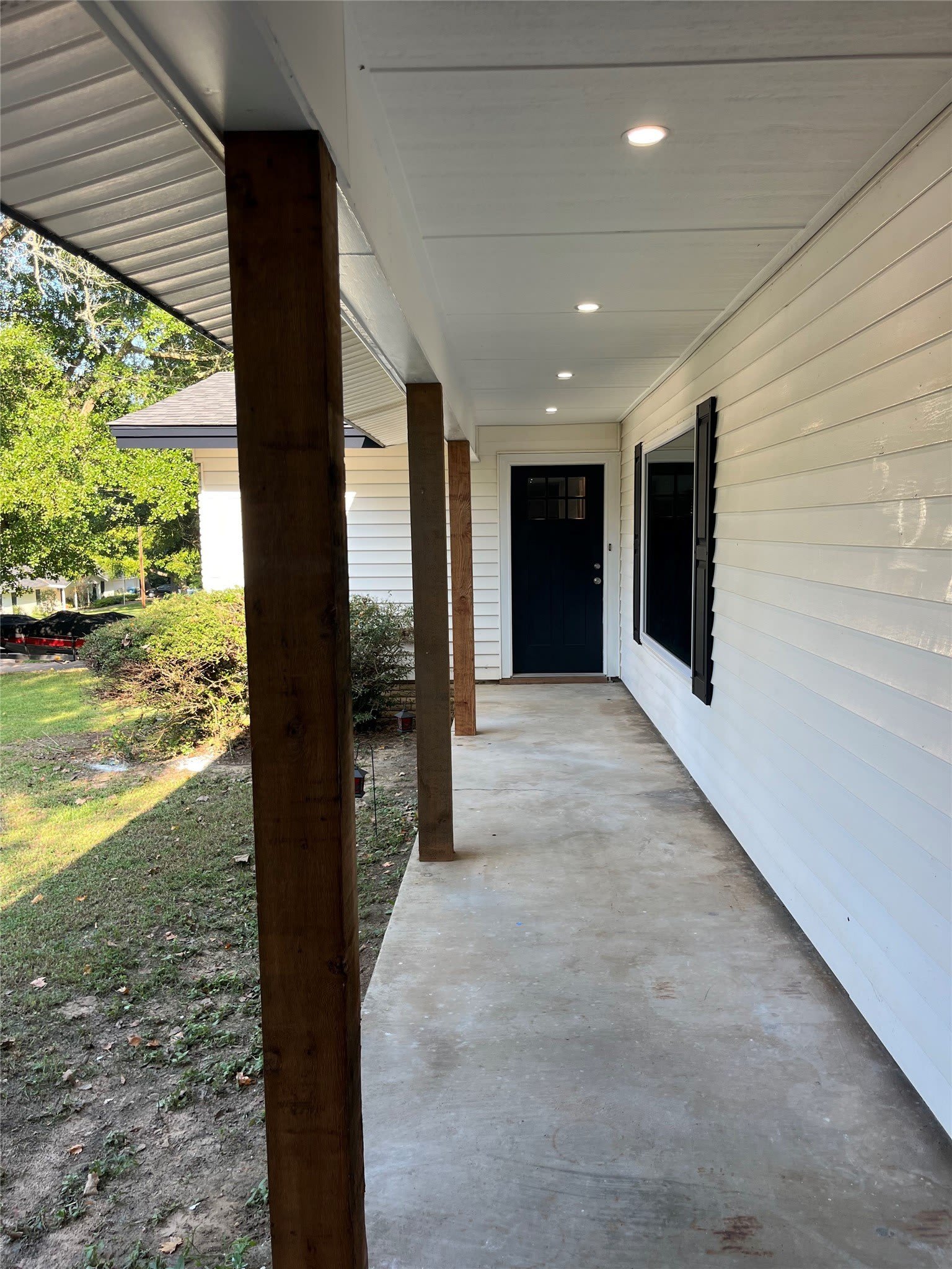 507 Colonial Drive – photo 2