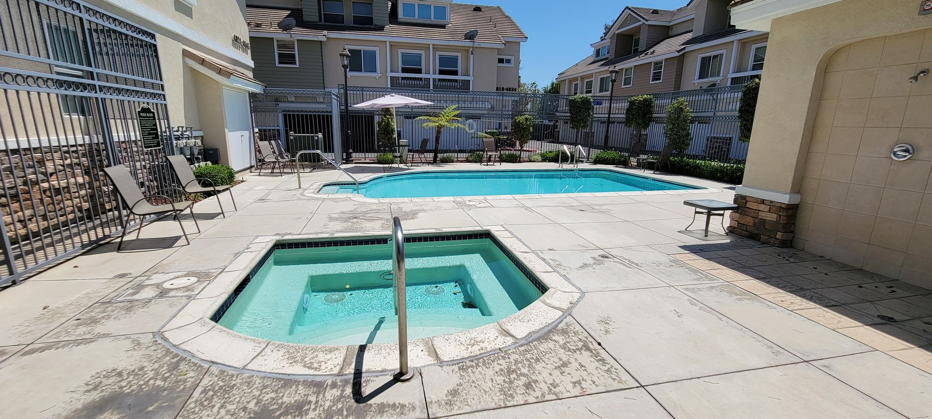 Gorgeous "Lincoln Square" Condo! – photo 3