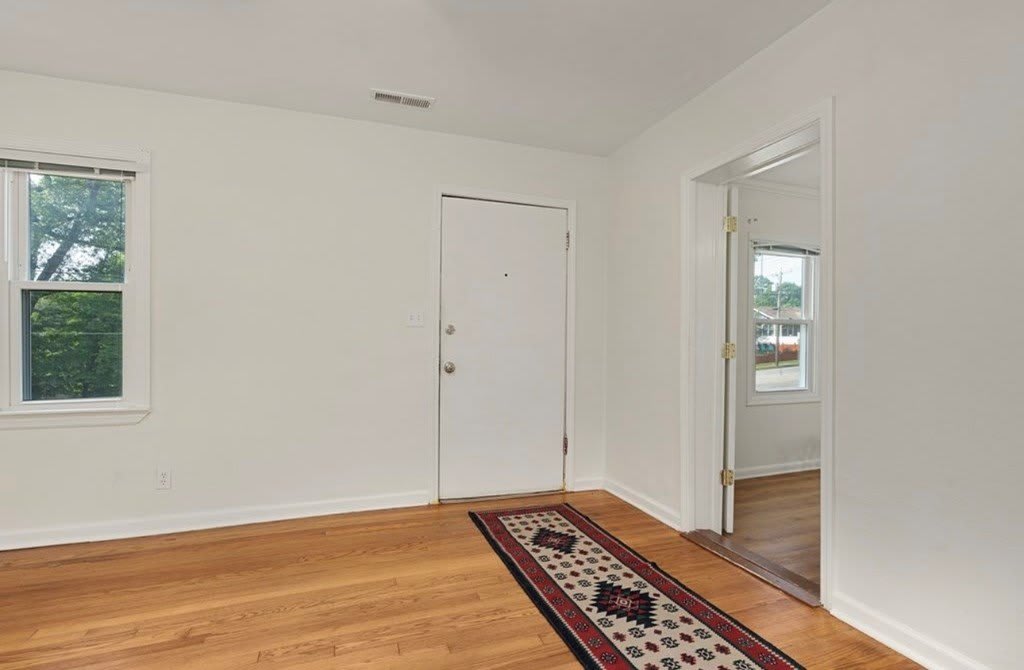 711 Barton Ave – photo 5