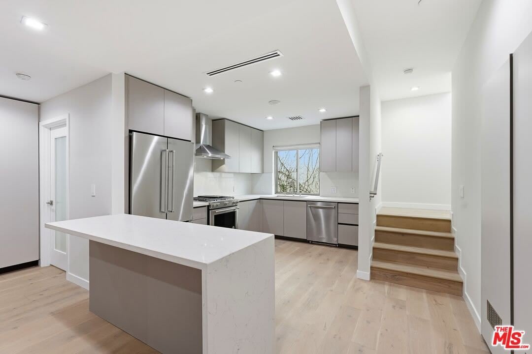 1006 Hancock Ave – photo 5