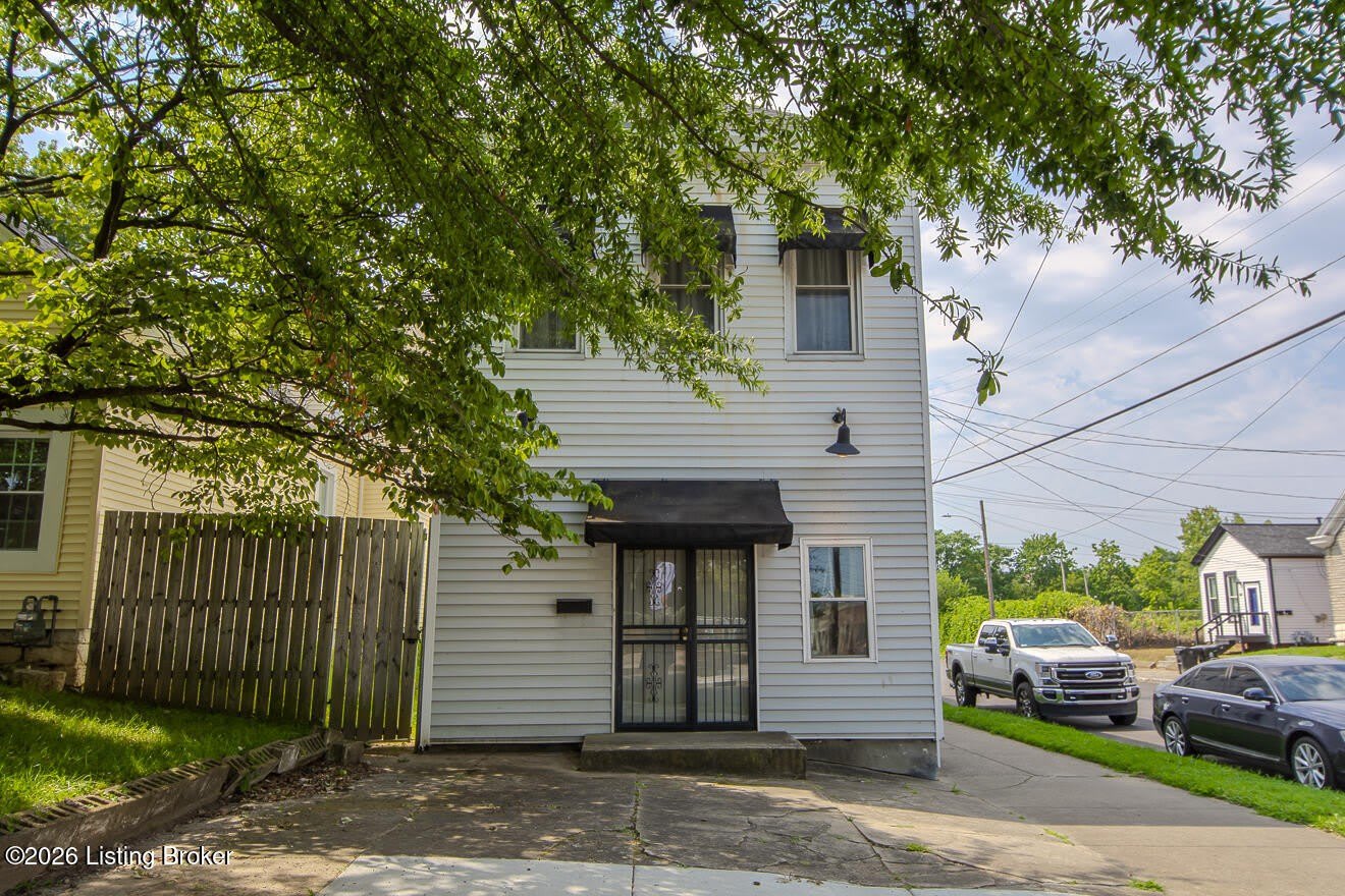 1000 E Caldwell St – photo 3