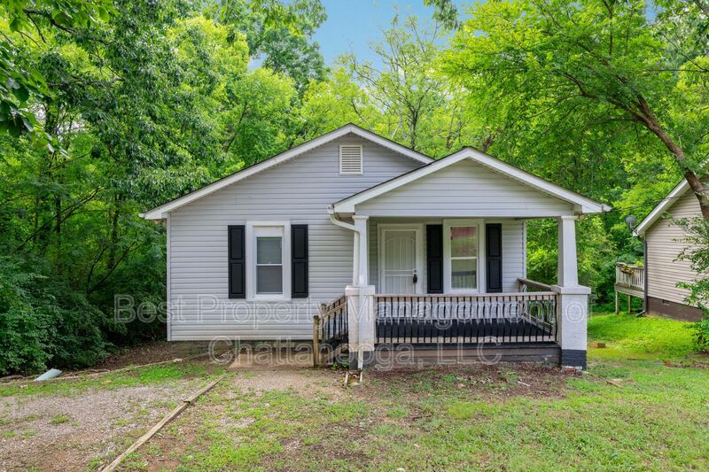 4802 Oakland Avenue – photo 2