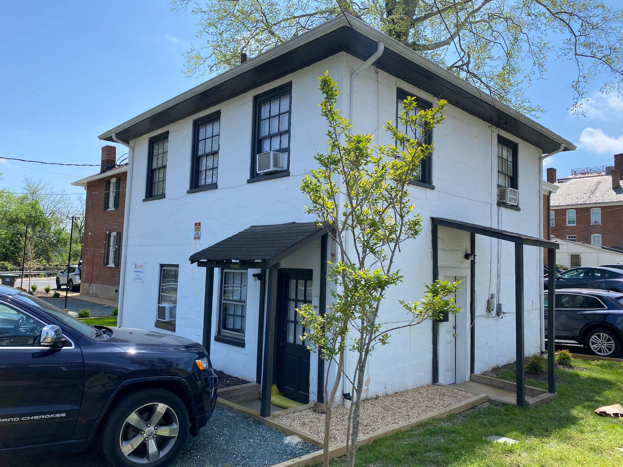 209 Chancellor St – photo 1