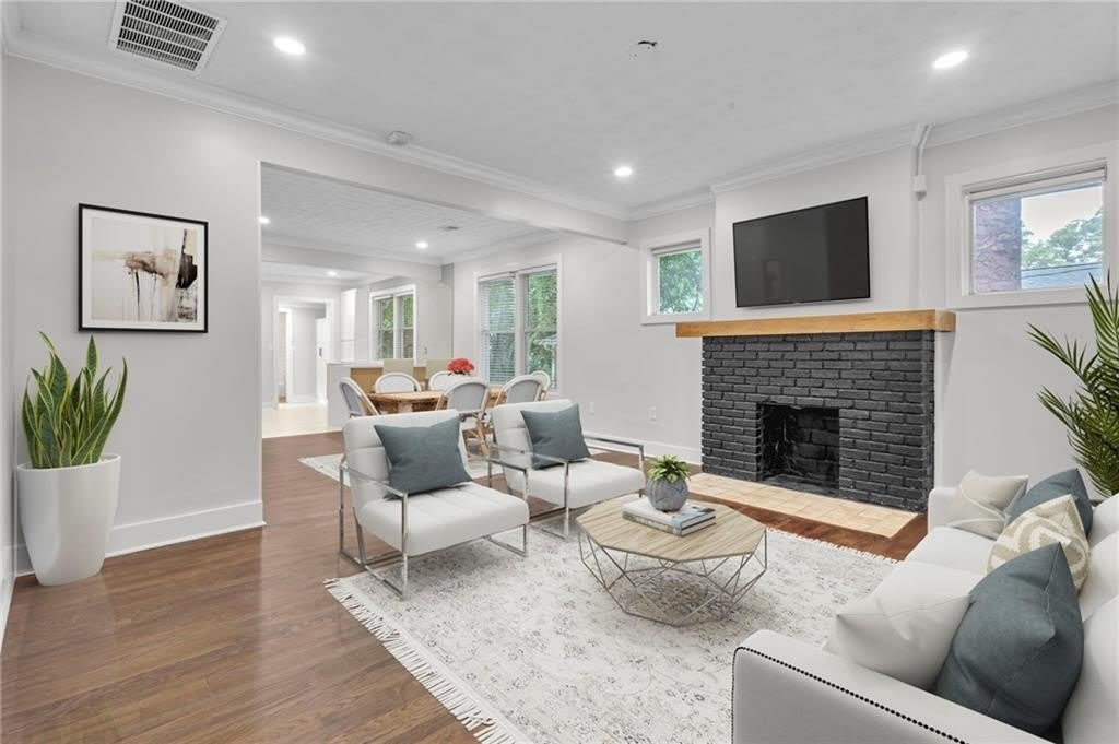 265 Haas Avenue SE – photo 5