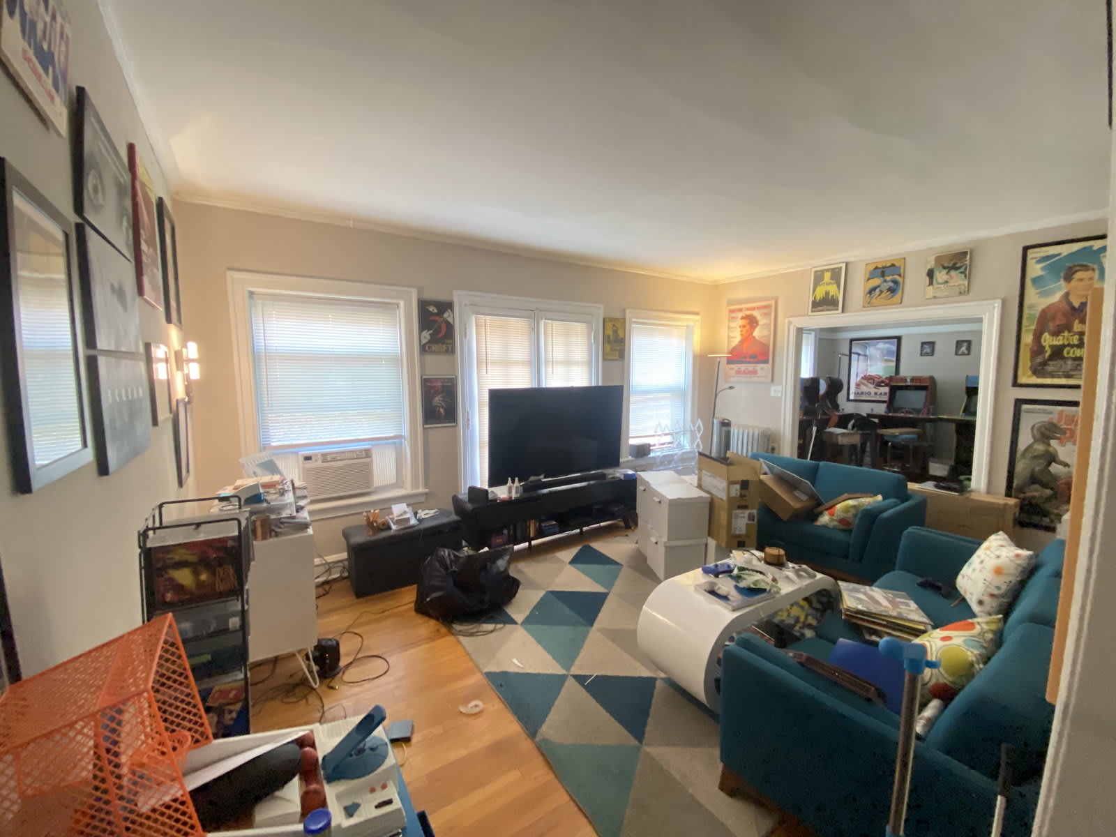 1235 West Greenleaf Avenue – photo 1