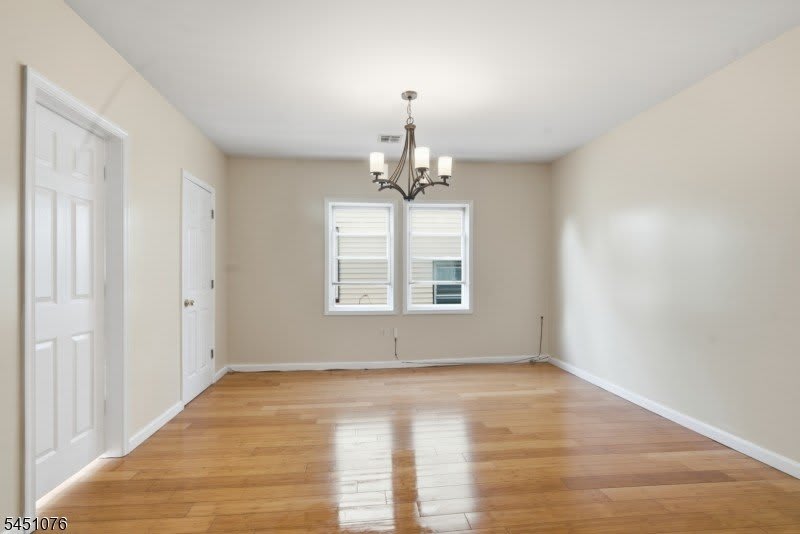 26 Seymour Ave – photo 5