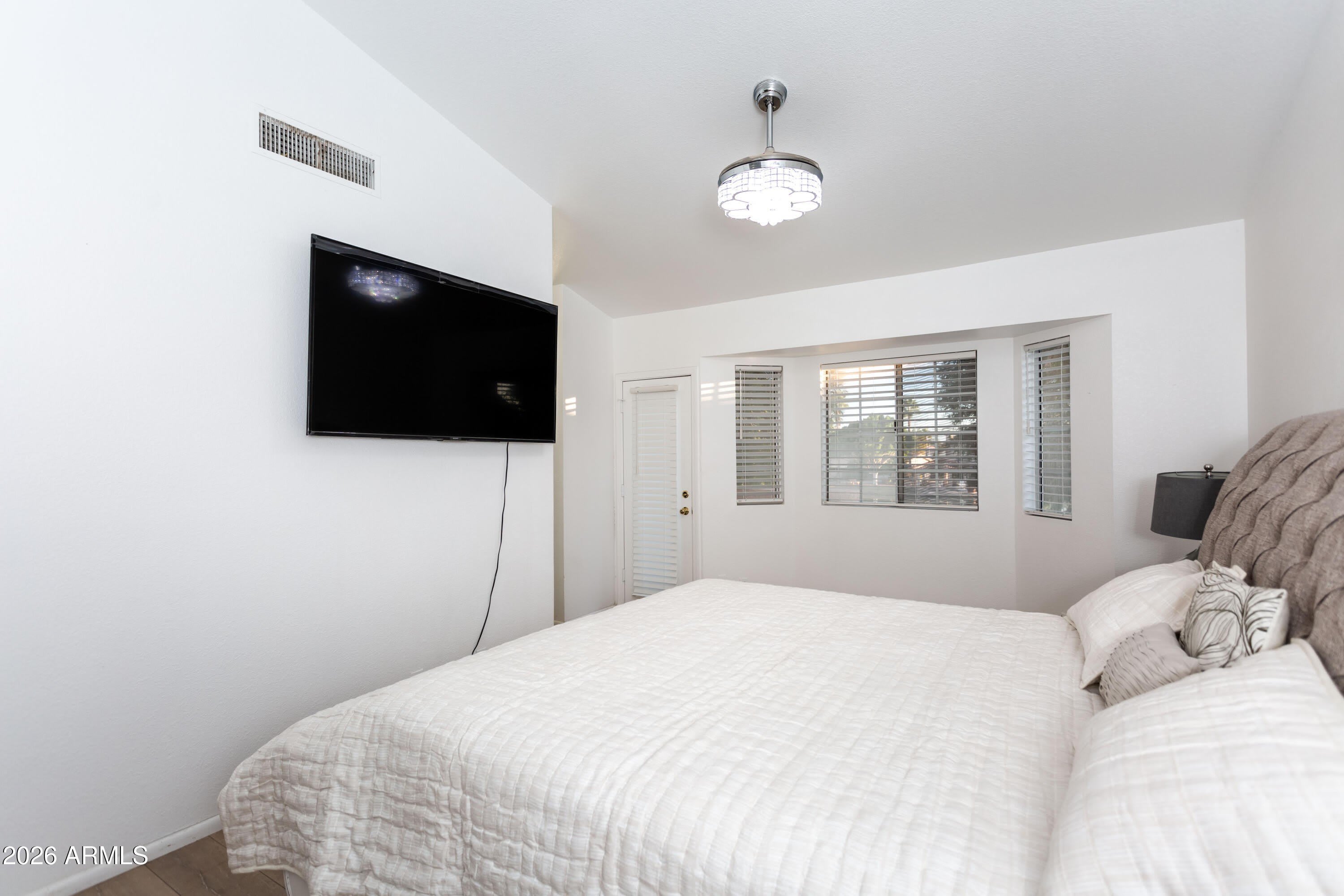 11015 W Laurelwood Lane – photo 4