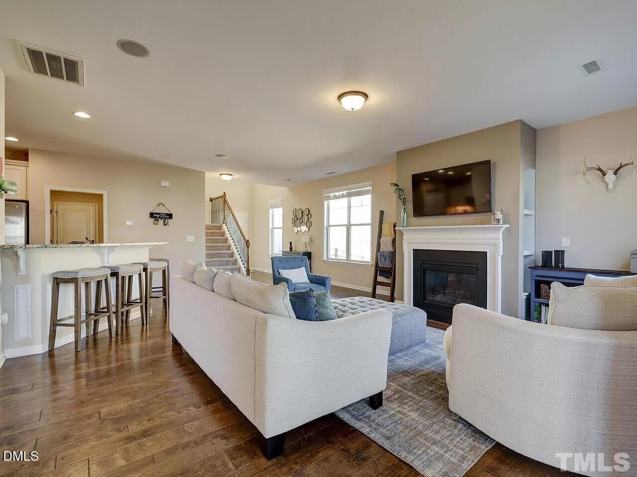 207 Maple Walk Street – photo 5