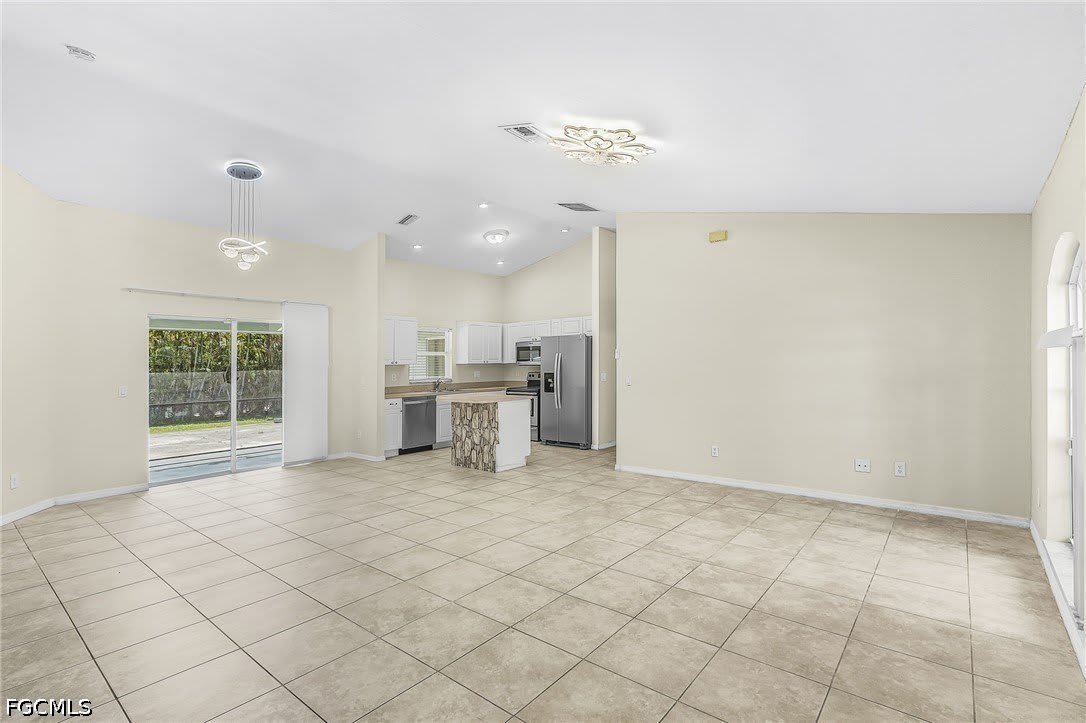 5215 Sw 16Th Place – photo 2