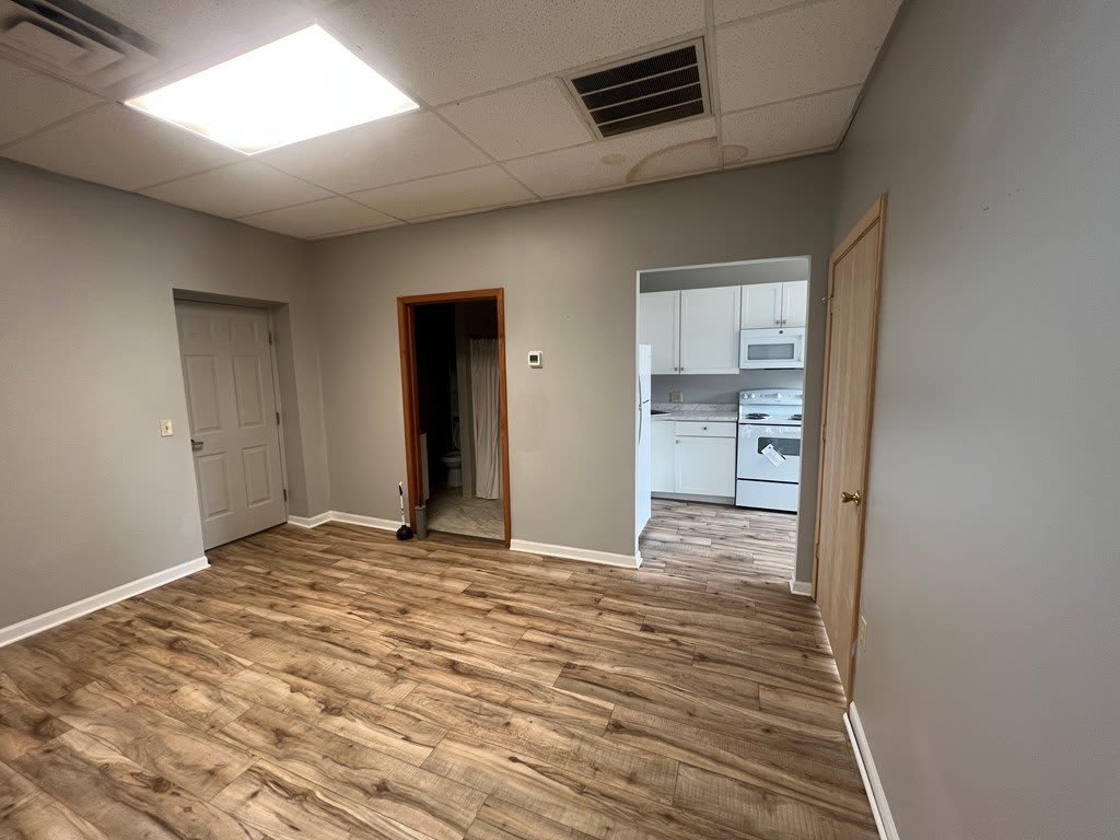 106 N Main St Apt A – photo 5