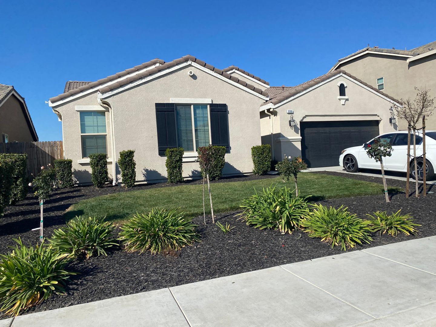 Don't miss this newer 4 bedroom home in northwest Hanford.... – photo 1