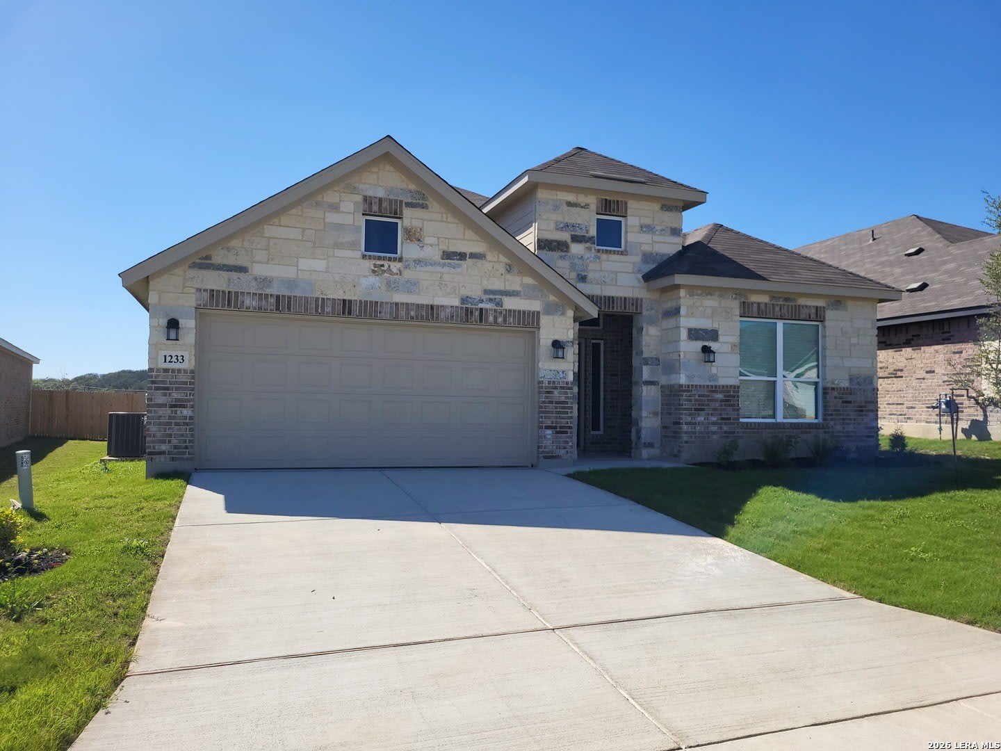 1233 Fox Wing Way – photo 1