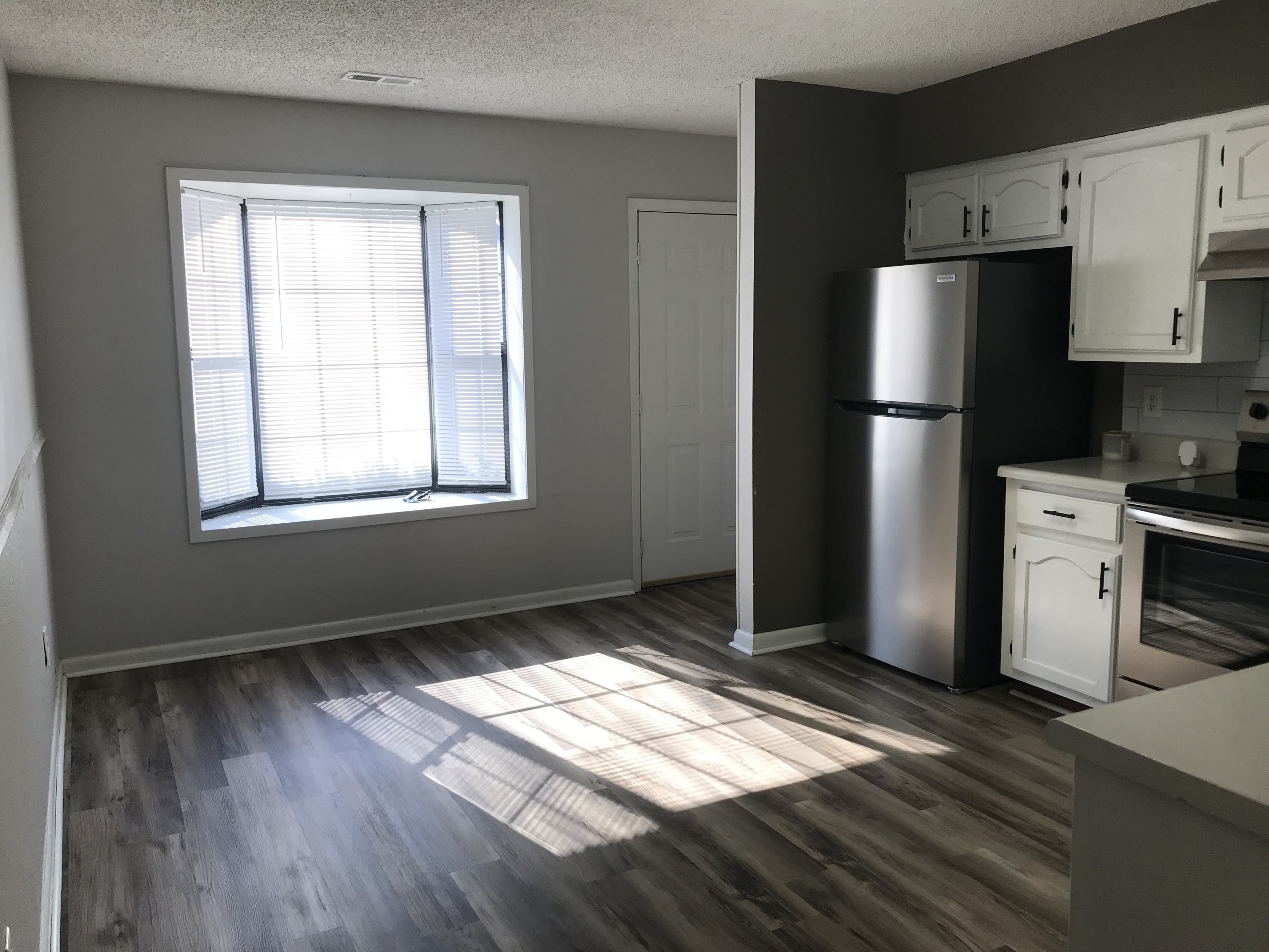 4005 Cedar Valley Drive – photo 5