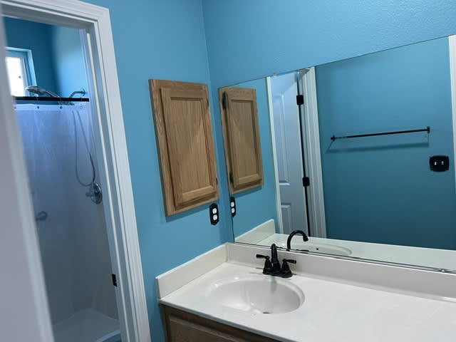 2239 Roberta Avenue – photo 5