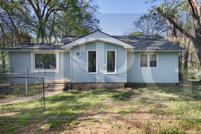 6804 East 66th Street – photo 1