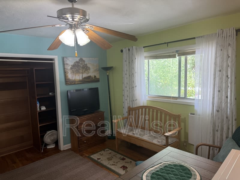 602 Schroeder Ln – photo 3