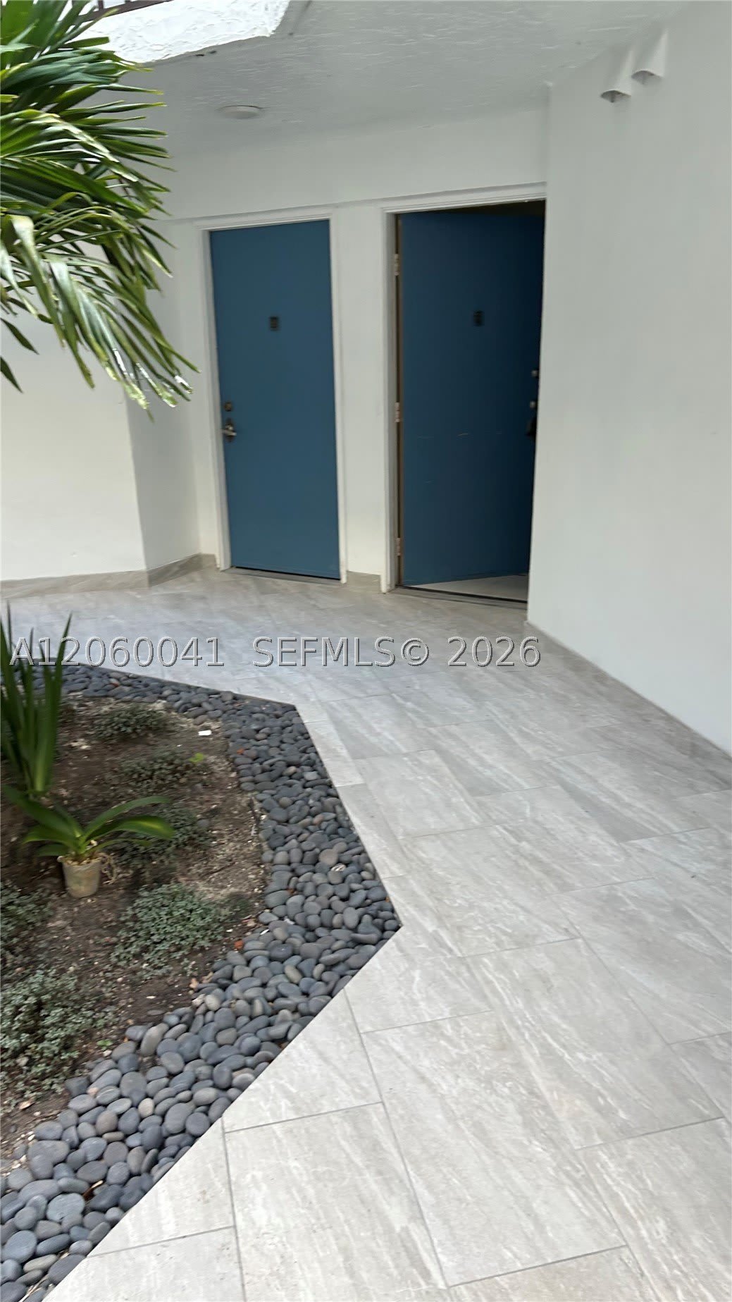 9405 Fontainebleau Blvd – photo 2