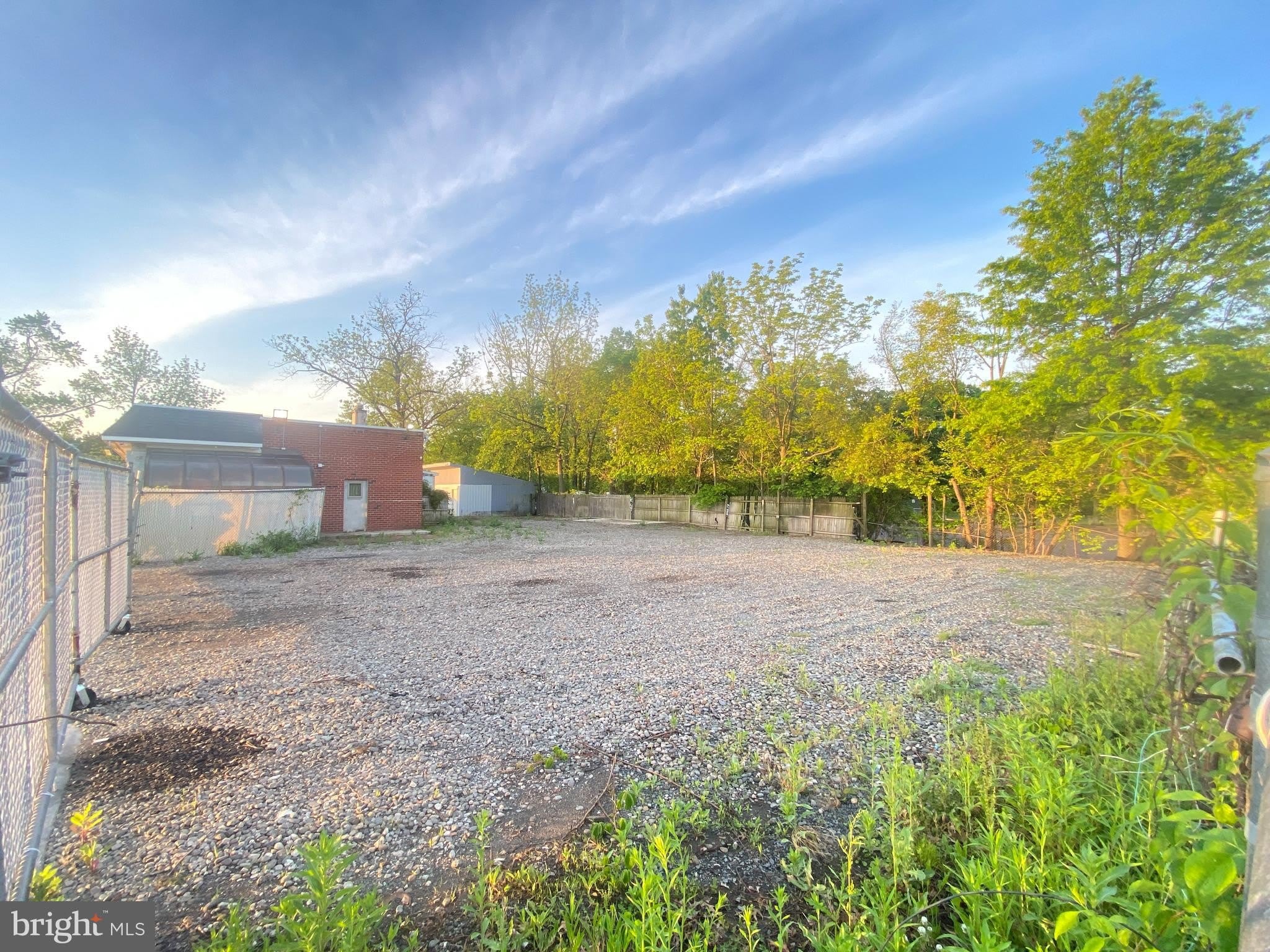 331 W COUNTY LINE Road – photo 2