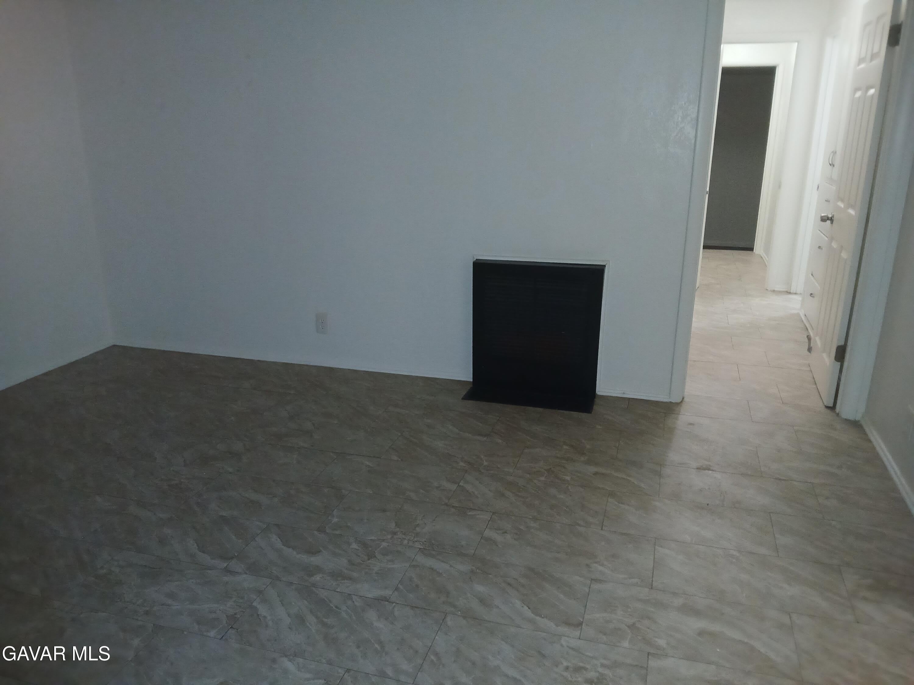 42603 W 50th Street – photo 2