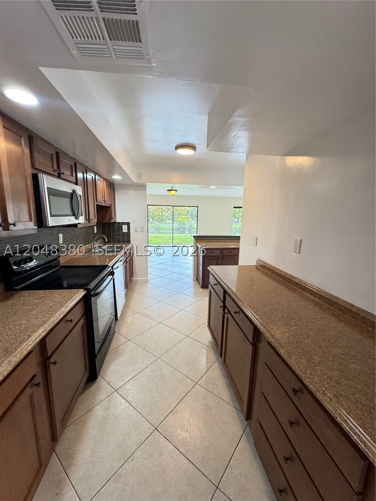 3167 Coral Springs Dr – photo 2