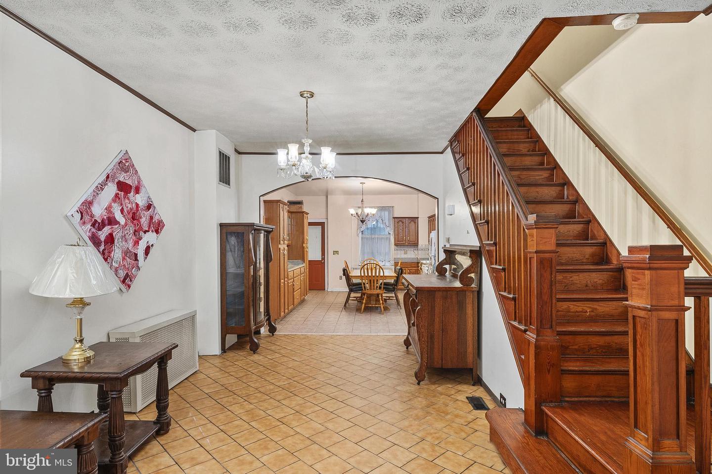 22 South Highland Avenue – photo 5
