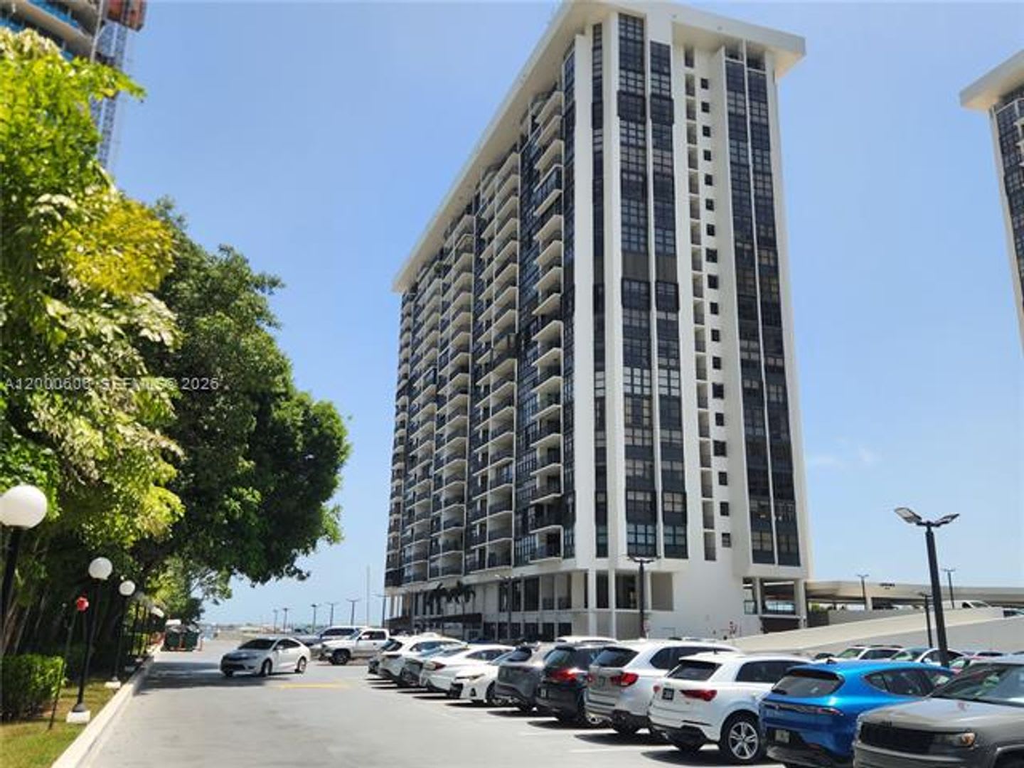 1865 Brickell Ave cu-A1207, Miami, FL 33129 – photo 2