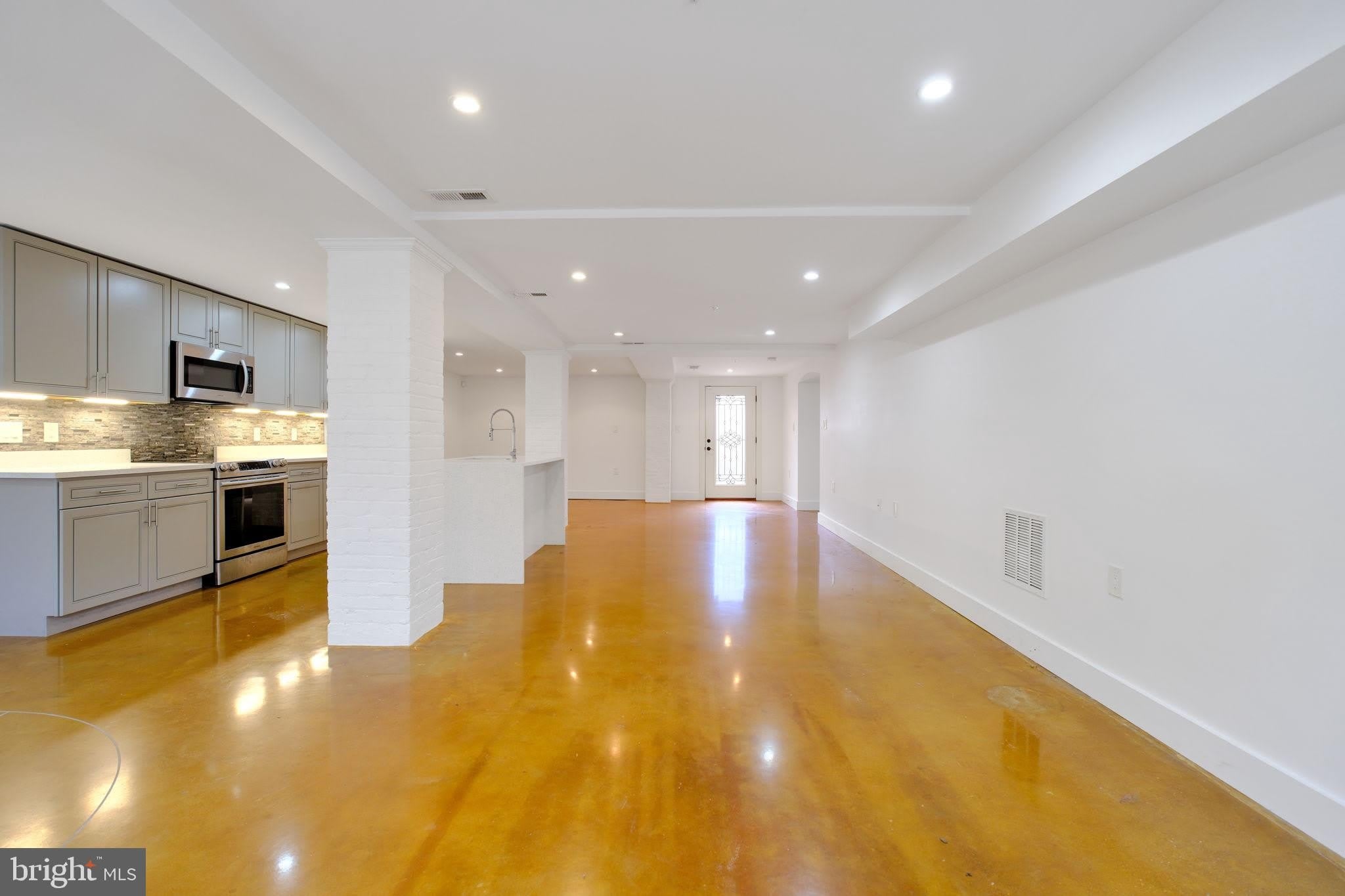 1239 SIMMS Place NE – photo 4