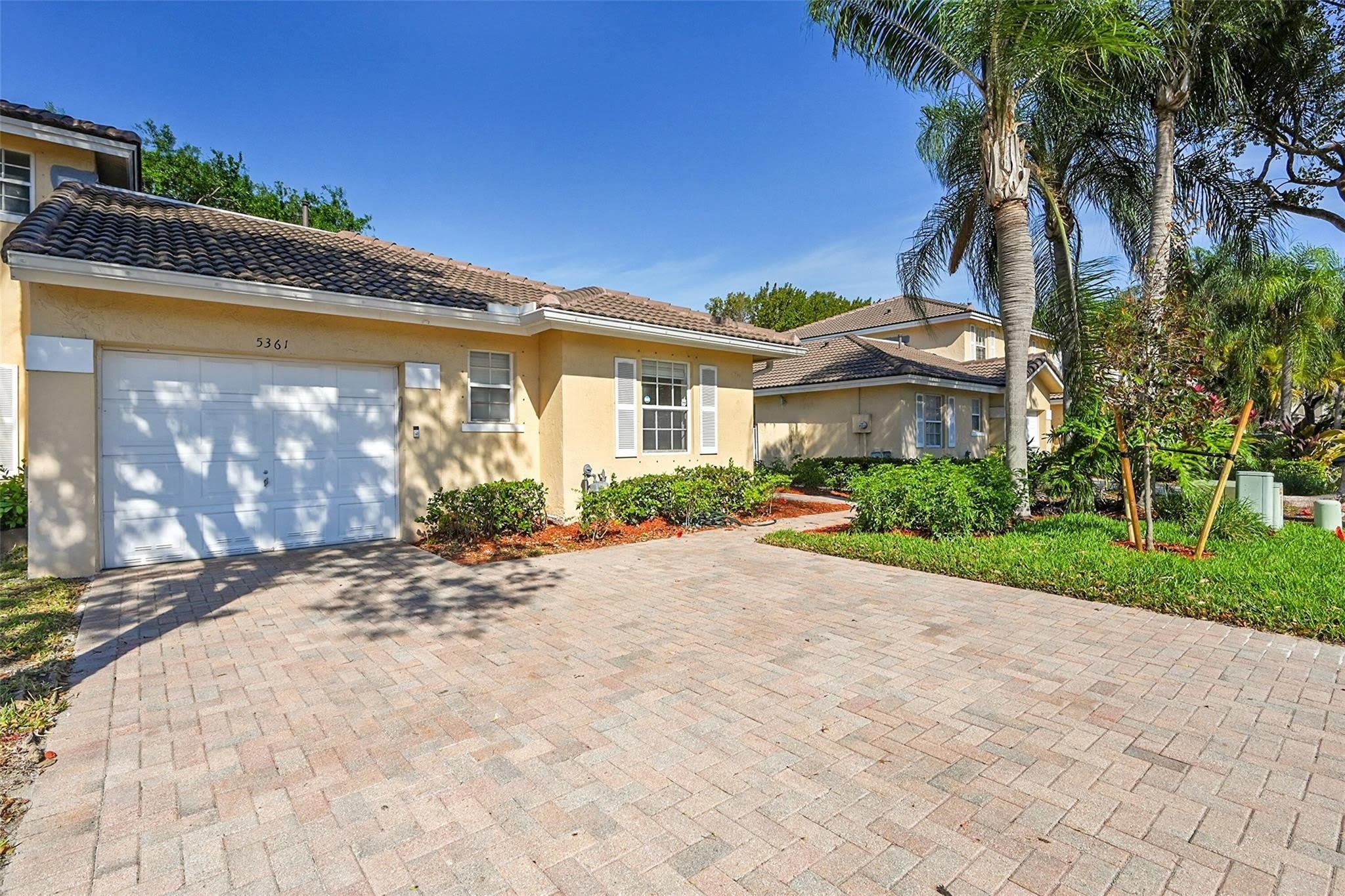 5361 NW 90th Avenue – photo 2
